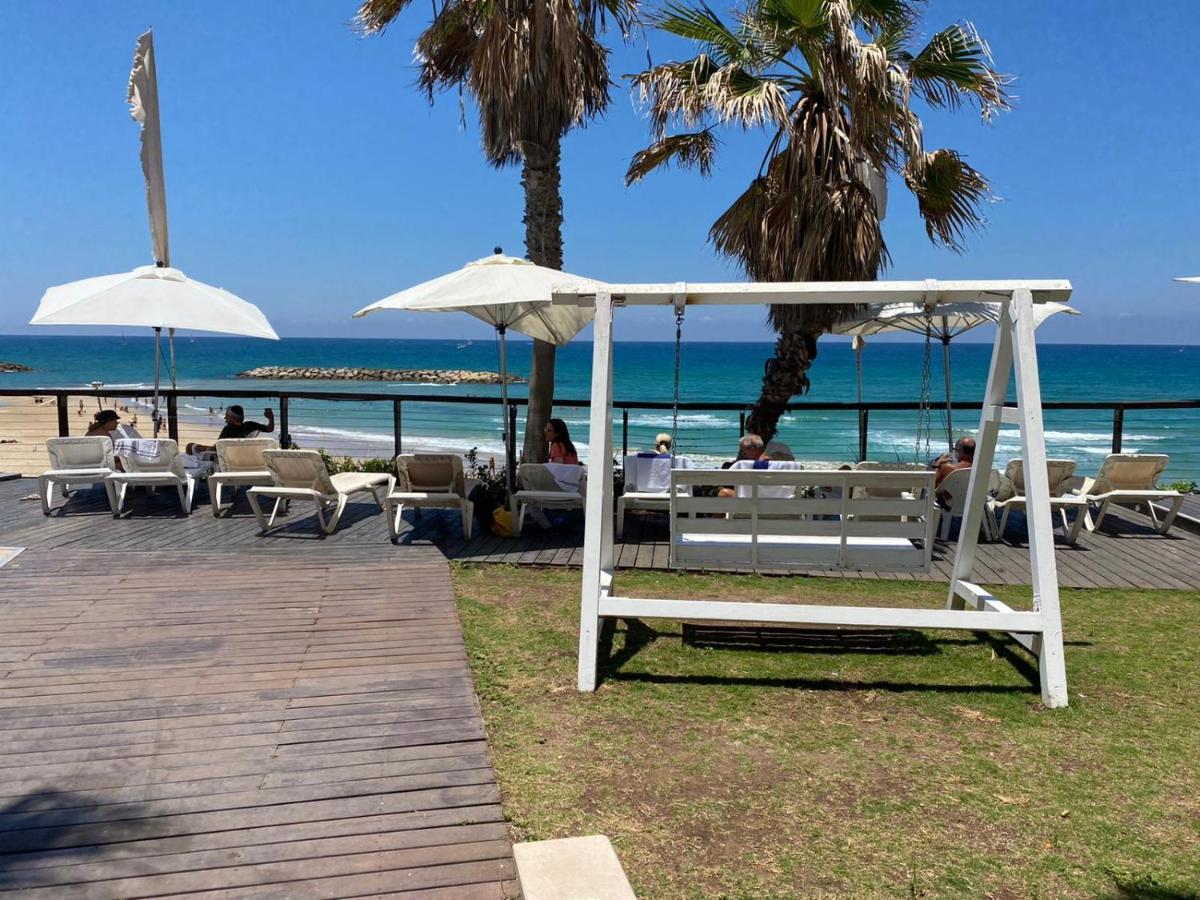 Apartamento Sunny Sea View Studio Herzelia Exterior foto