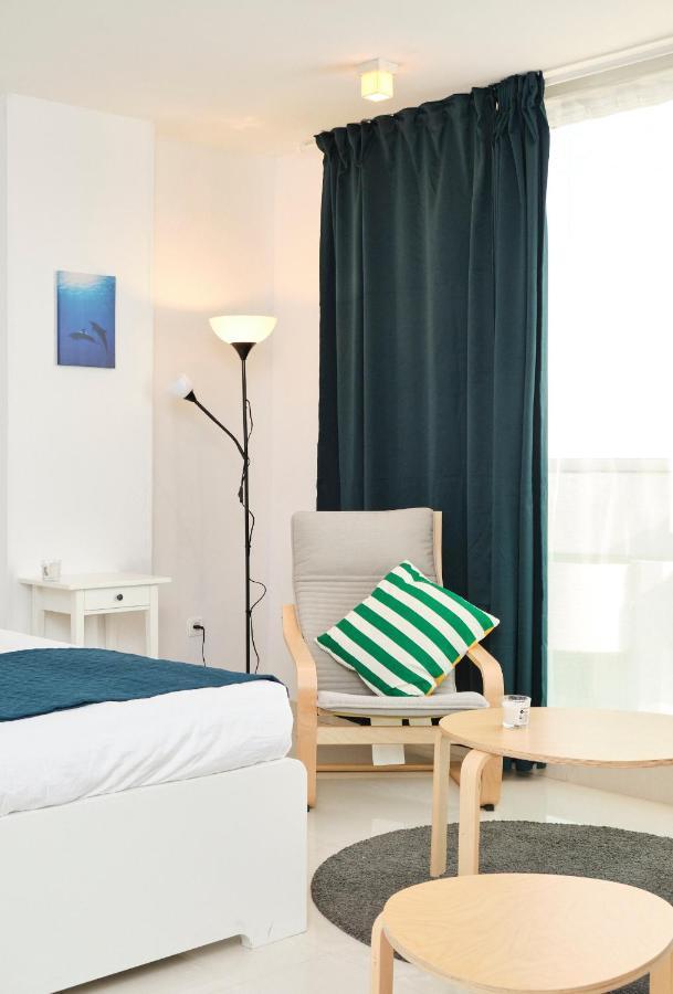Apartamento Sunny Sea View Studio Herzelia Exterior foto