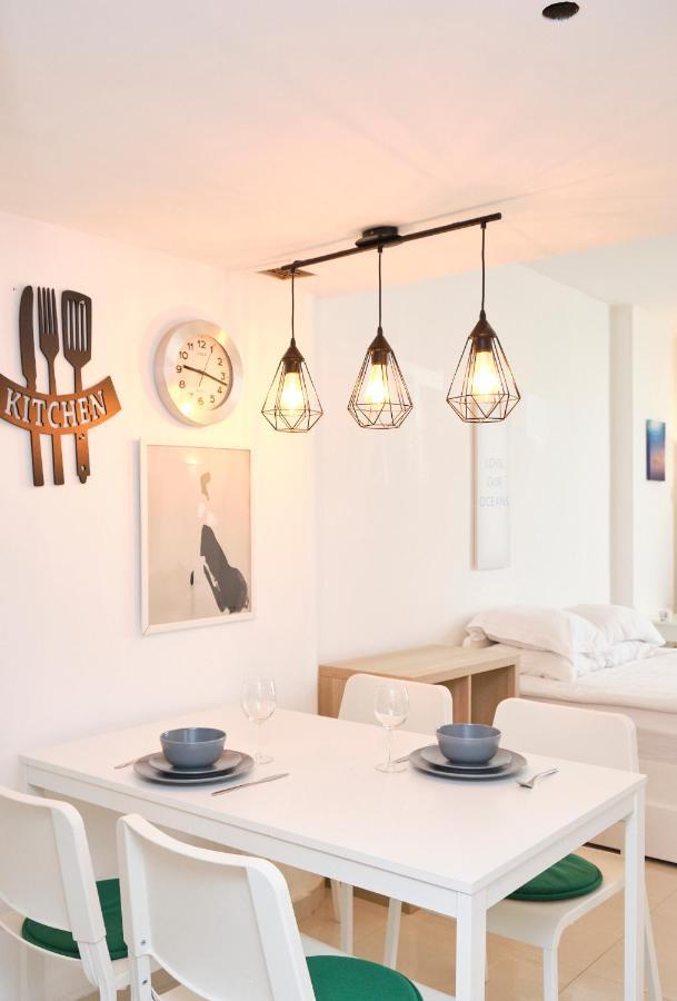Apartamento Sunny Sea View Studio Herzelia Exterior foto